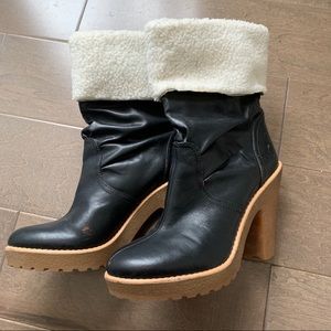 Marc Jacobs fold over her boot